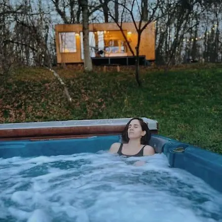 Tiny House Avec Vue Et Jacuzzi Chalet *